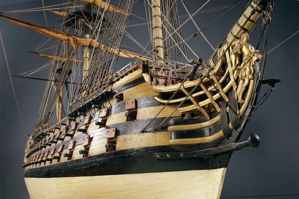 Royal Louis, vaisseau, vers 1770, vue en contre-plongée 3/4 avant